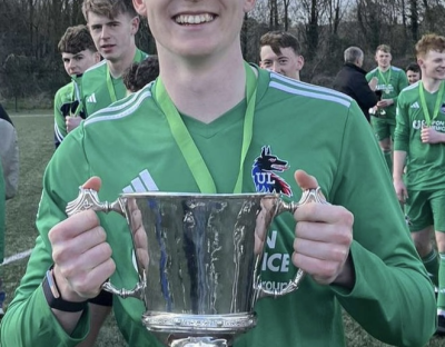 eoin redmond holding the collingwood cup