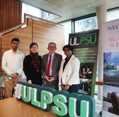 Post grad students attending UL Alumni Connect