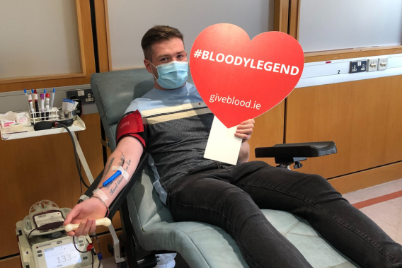 Tomás giving his twentieth blood donation