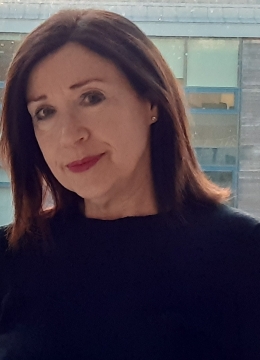 Dr Angela Farrell 